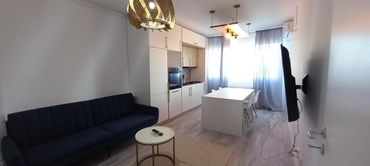 Preciziei 1Br Luxury Apartment With Fast Wifi, Self Check In And Parking Bucharest Exterior photo